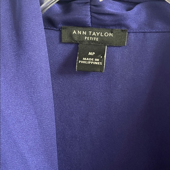 Ann Taylor Bow Blouse in Rich Ultraviolet Size MP - Picture 6 of 8